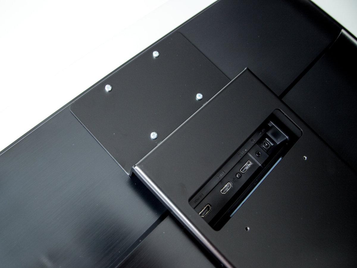 MonLines V014 VESA Adapter für Samsung U28E590D Detailansicht