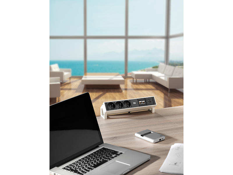 Bachmann DESK 2 Steckdoseleiste mit 1,5m Kabel 902.300