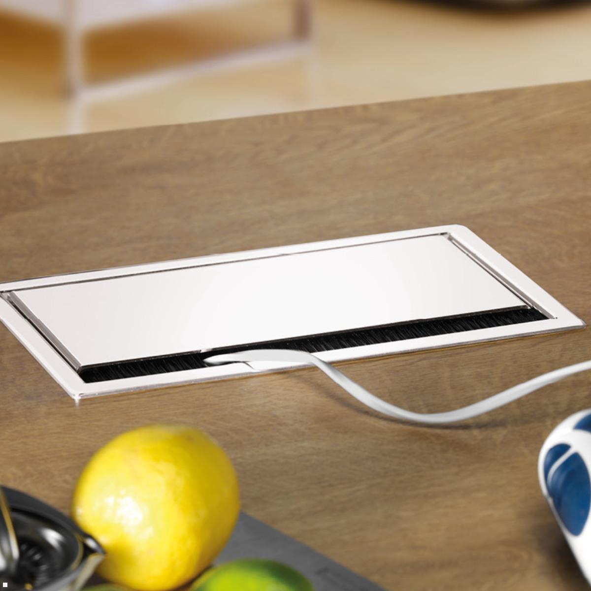 Bachmann CONI Einbaurahmen 4-fach weiß RAL 9010  (911.020) Anwendung Küche