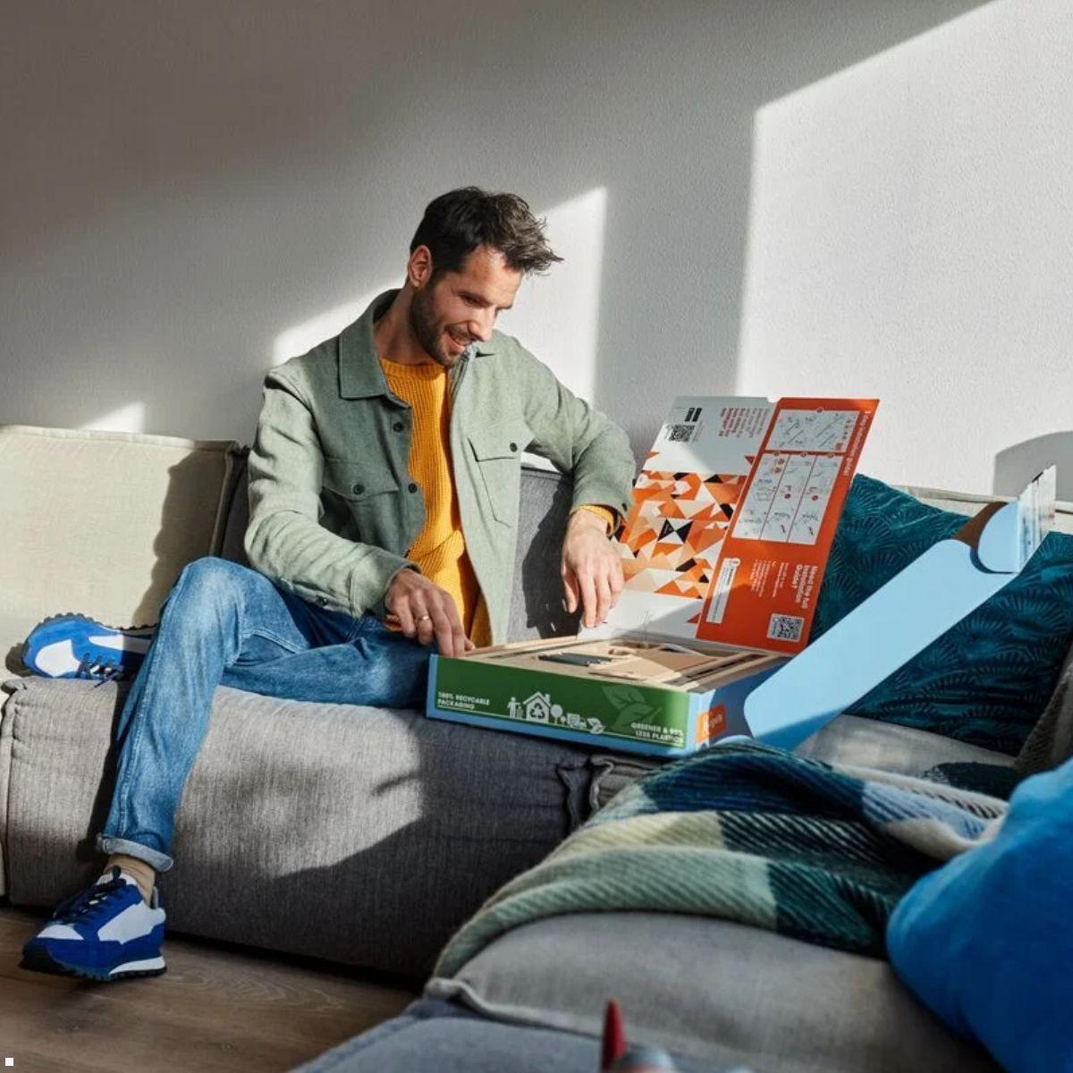 Vogels COMFORT TVM 3625 schwenkbare TV Wandhalterung 40-77 Zoll, schwarz, Verpackungsinhalt