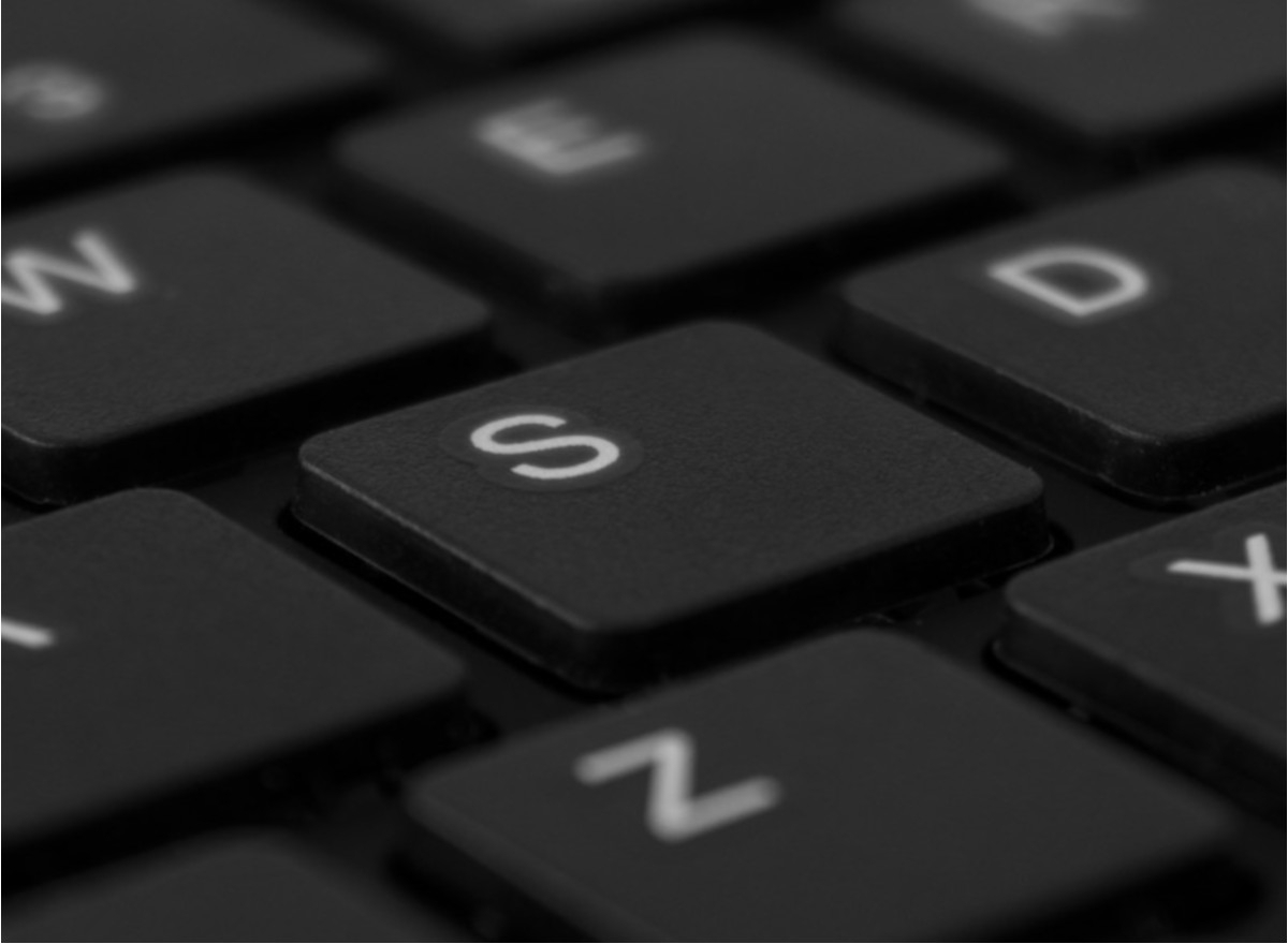 R-Go Compact Tastatur QWERTZ (DE) drahtgebunden RGOECQZB, schwarz Tastatur