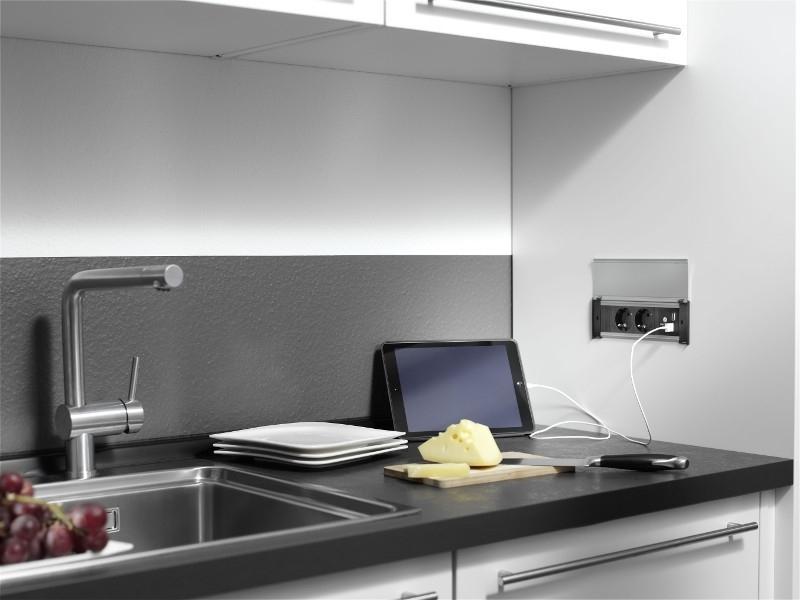 Bachmann KAPSA 1x Steckdose 1x USB Charger XS (927.201) Anwendung