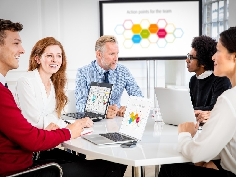 Barco Zubehör ClickShare Button und Ablage Set Anwendung Büro