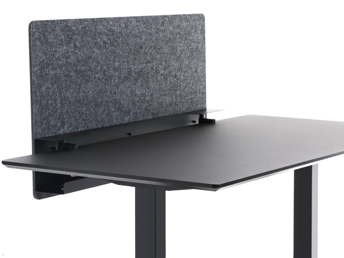 APTO Filz Schreibtisch Trennwand 110x60x1cm mit Tischklemmen, mattschwarz