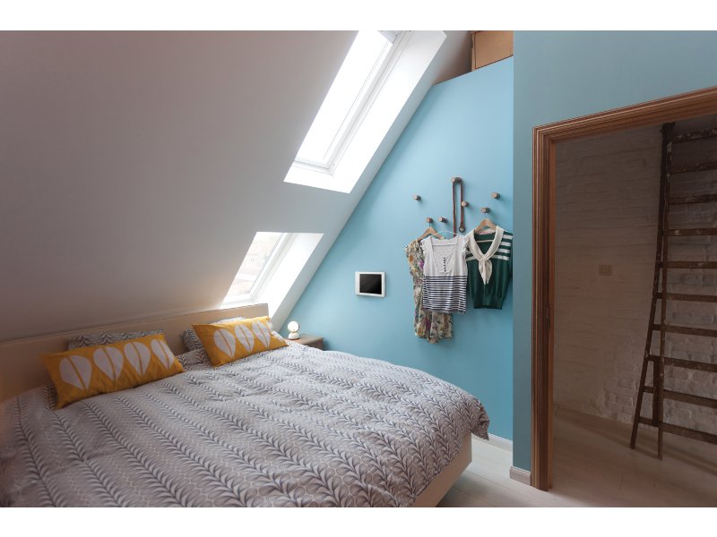 Basalte Eve diebstahlsicherer Wandhalter für iPad Mini 4, rund schwarz Schlafzimmer